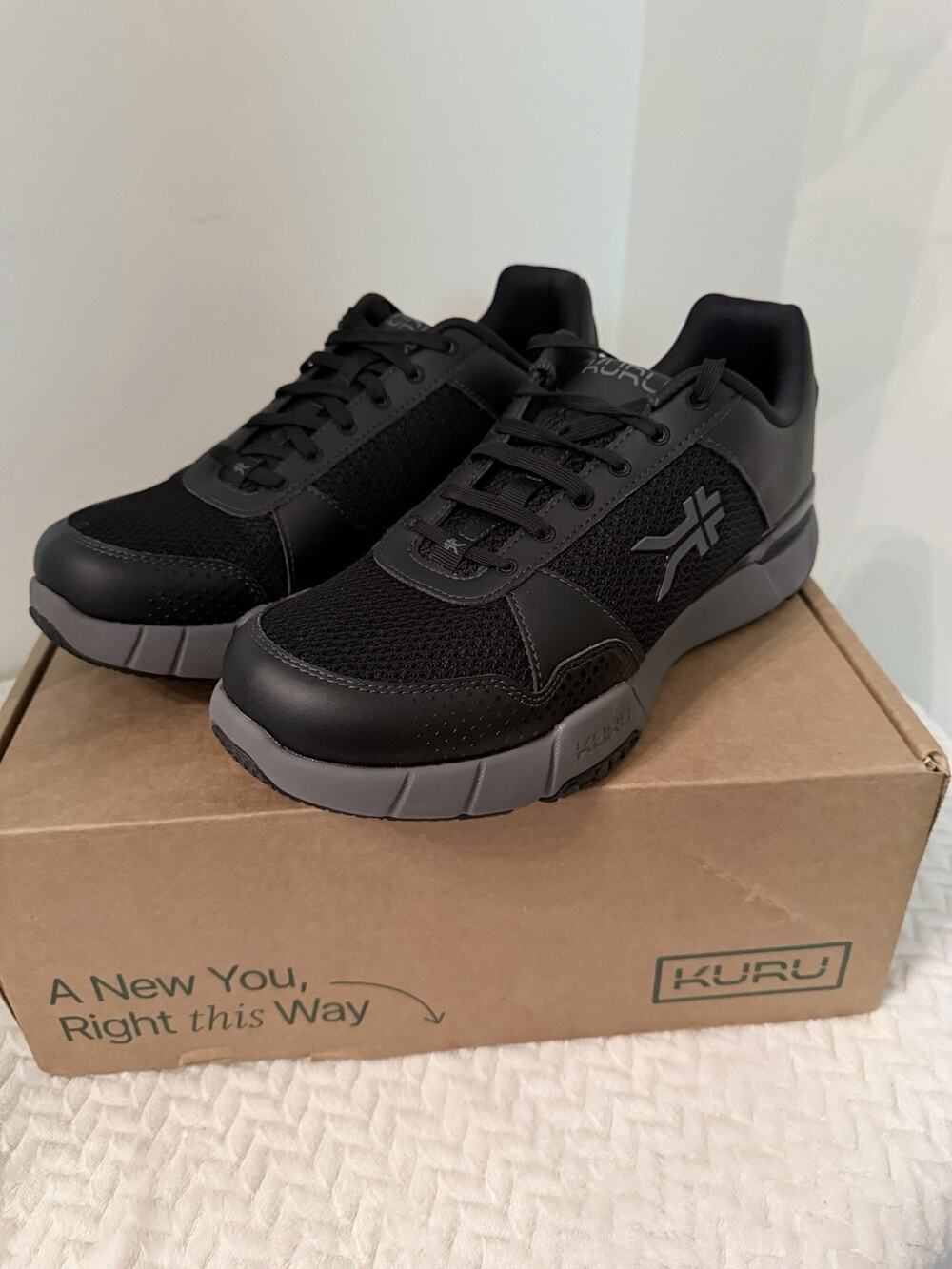 Kuru QUANTUM 2 Men's Black and Gray Sneakers size 11.5
